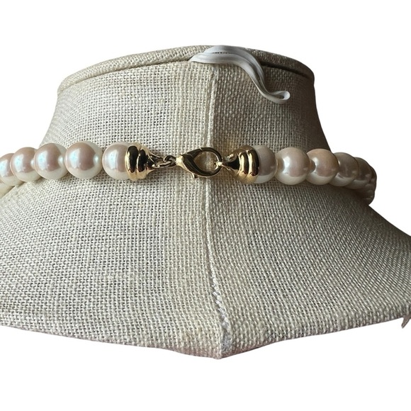 Single Strand Pearl Necklace with Gold and Rhinestone Bead Accents - Picture 3 of 8